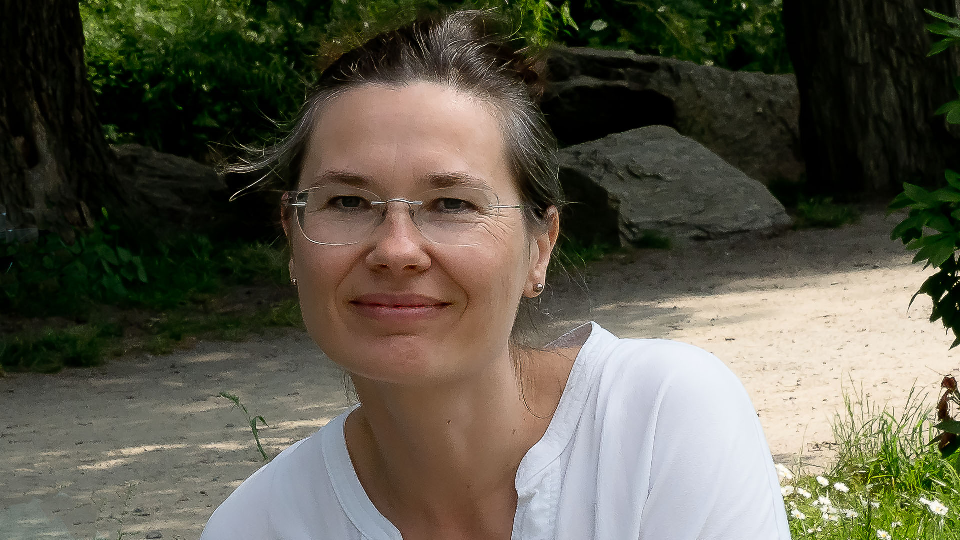 Xenia Chudy fitoterapeutka w Parku Oliwskim